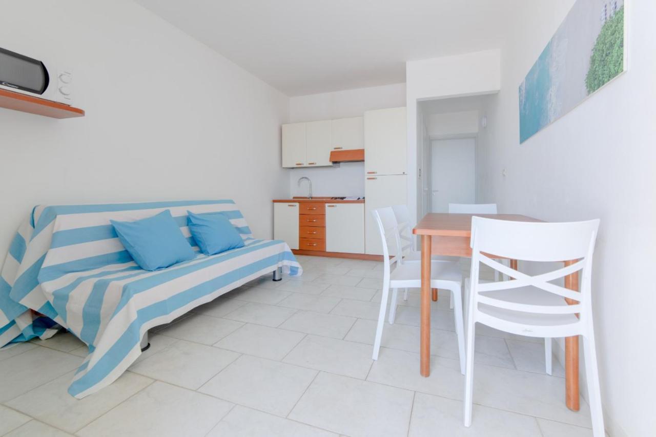 Spiaggia Bianca Apartments 토레 바도 외부 사진